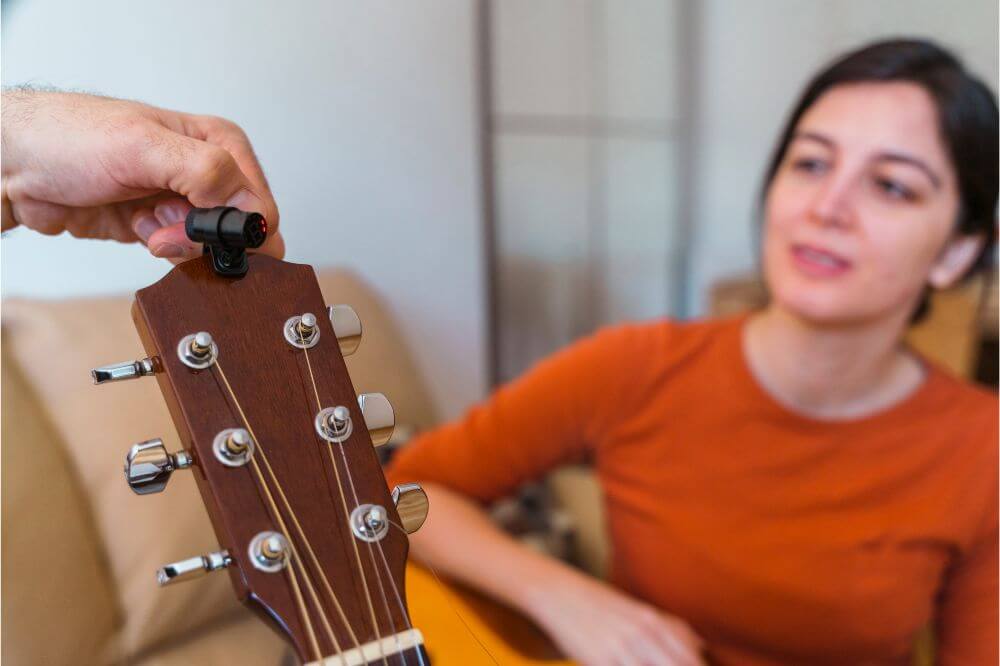 How To Use A Guitar Tuner